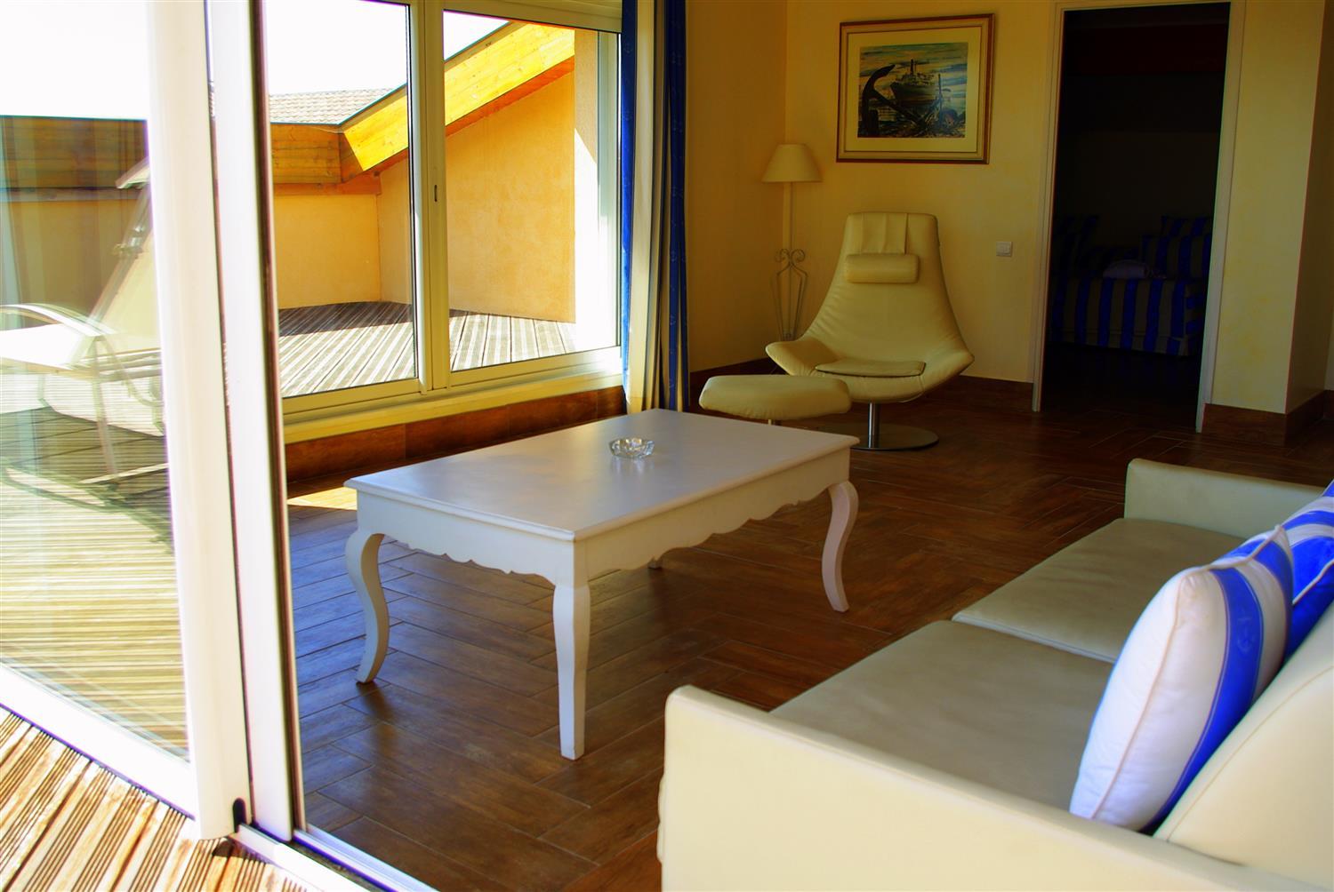 Hotel Sanary, Soleil Et Jardin - Renovation Hiver 2024-25