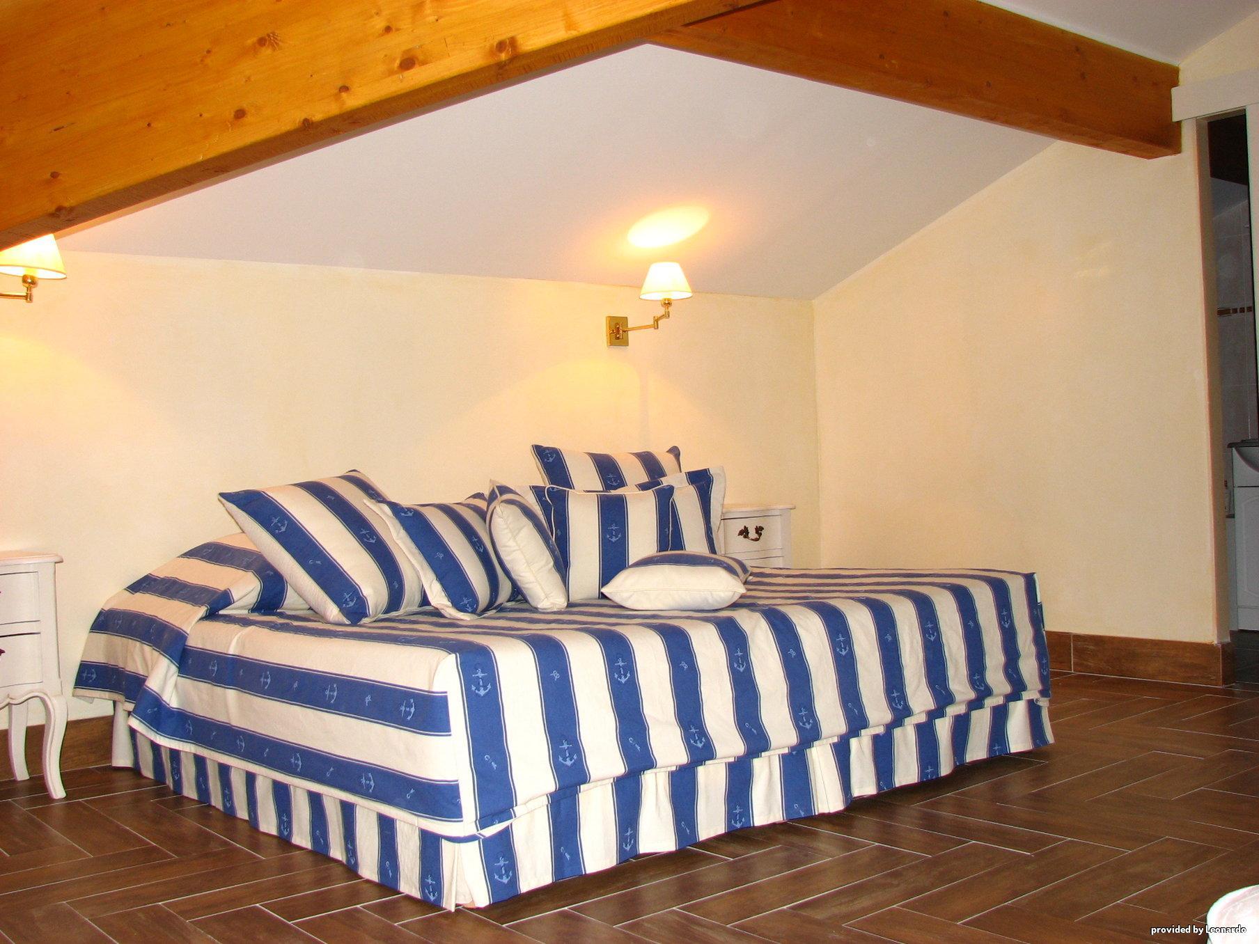 Hotel Sanary, Soleil Et Jardin - Renovation Hiver 2024-25